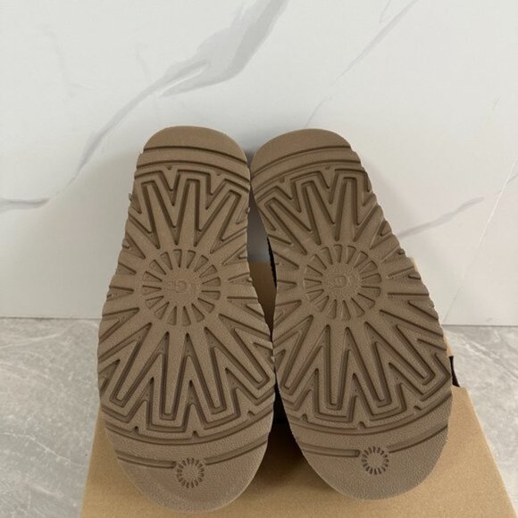 UGG Tazz Slipper in Chestnut - Picture 6 of 7